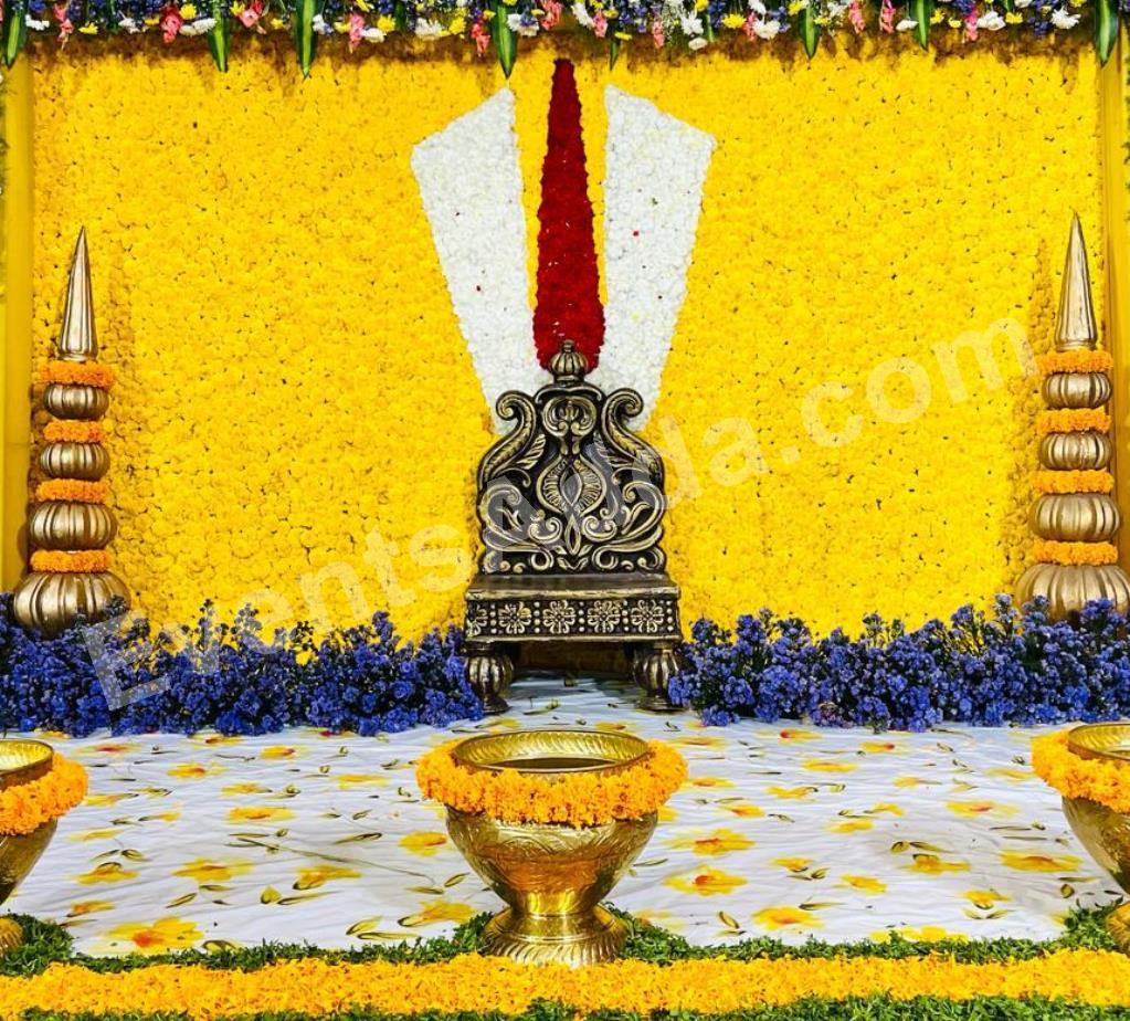 royal-floral-tirunamam-haldi-ceremony-decoration-2.jpg