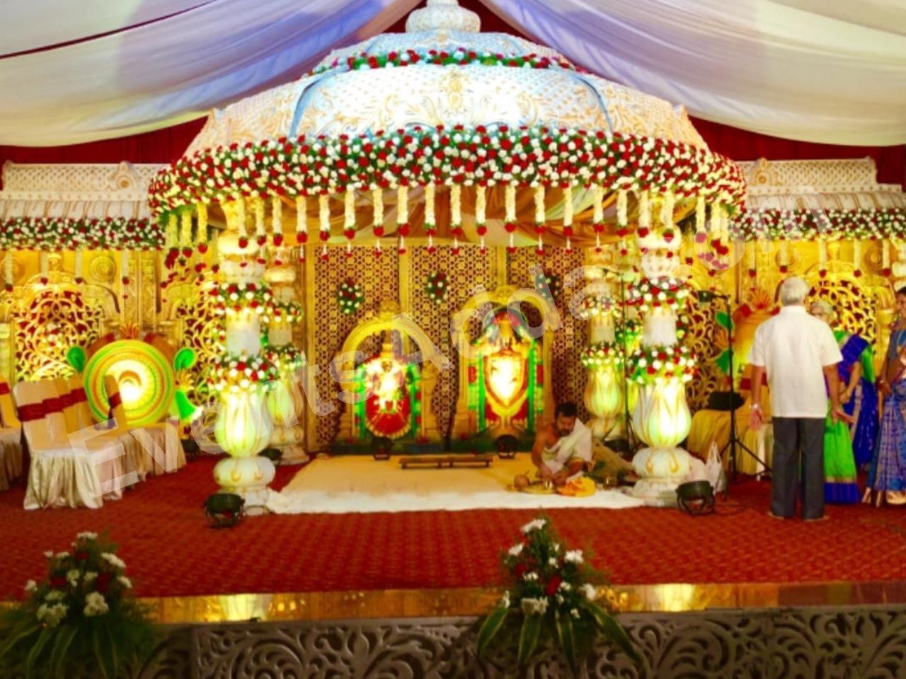 royal-traditional-floral-mandap-decoration-2.jpg