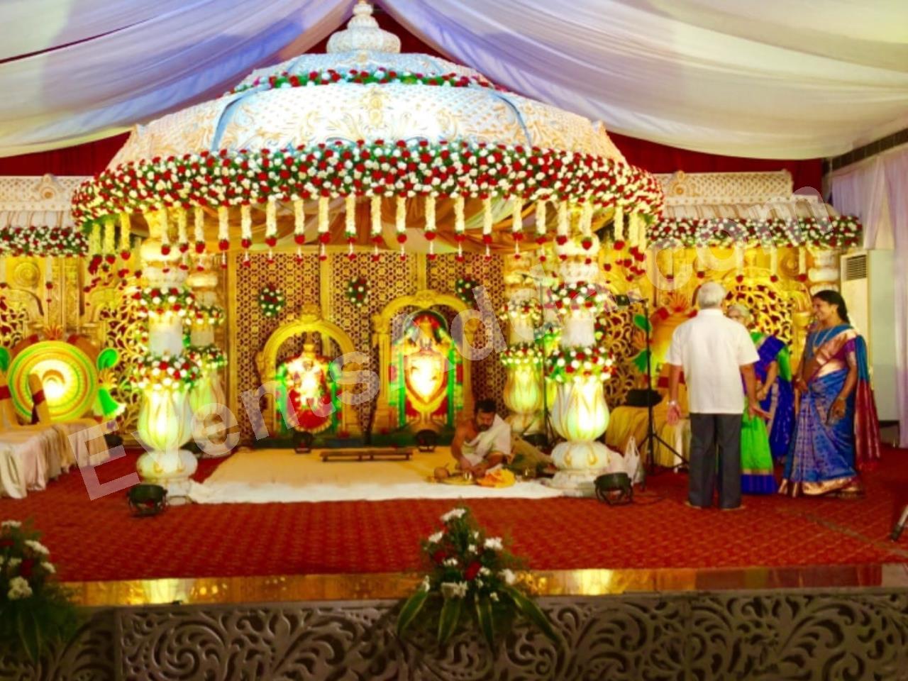 royal-traditional-floral-mandap-decoration-4.jpg