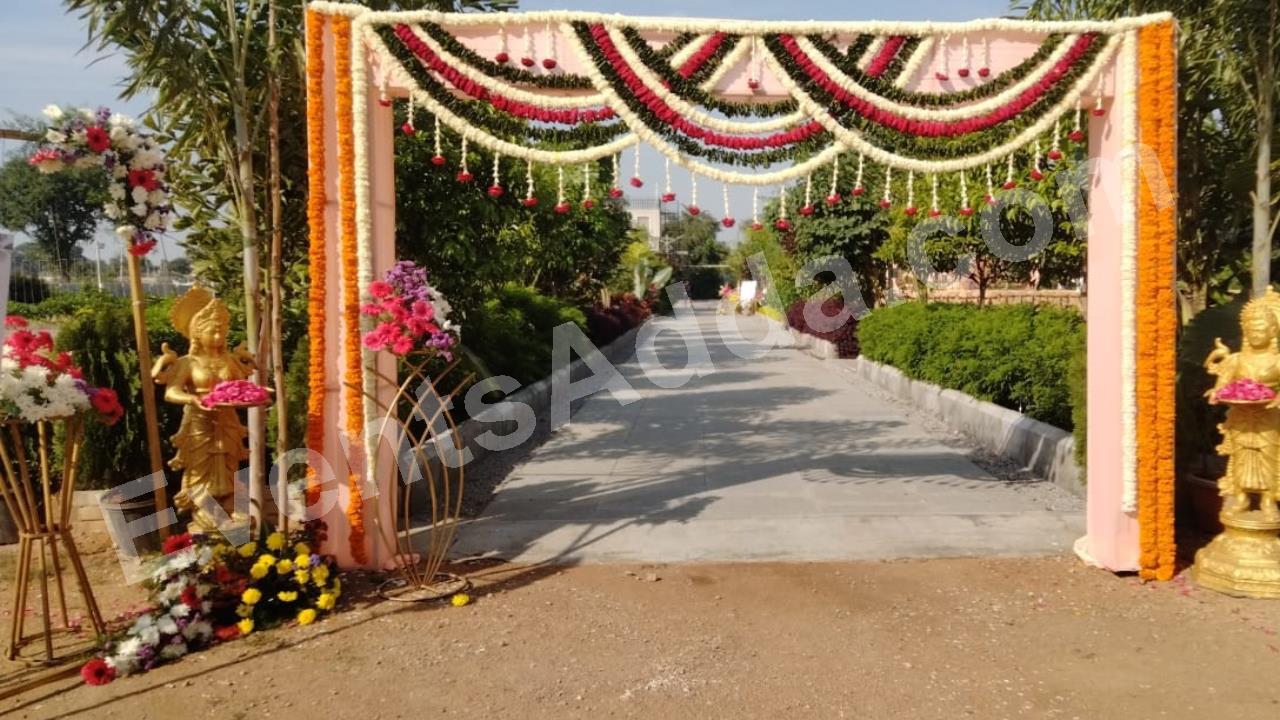 traditional-floral-entrance-arch-decoration-2-3.jpg