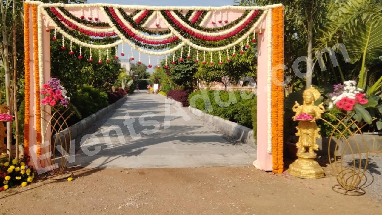 traditional-floral-entrance-arch-decoration-2-4.jpg