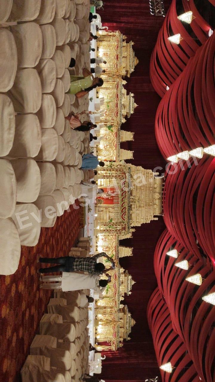 traditional-grand-gold-temple-wedding-stage-with-red-draping Decoration in udaipur