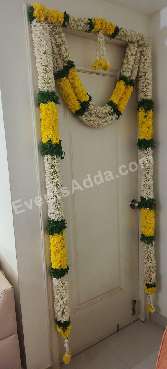 Traditional Jasmine & Marigold Door Frame Decoration Decoration in Siddipet