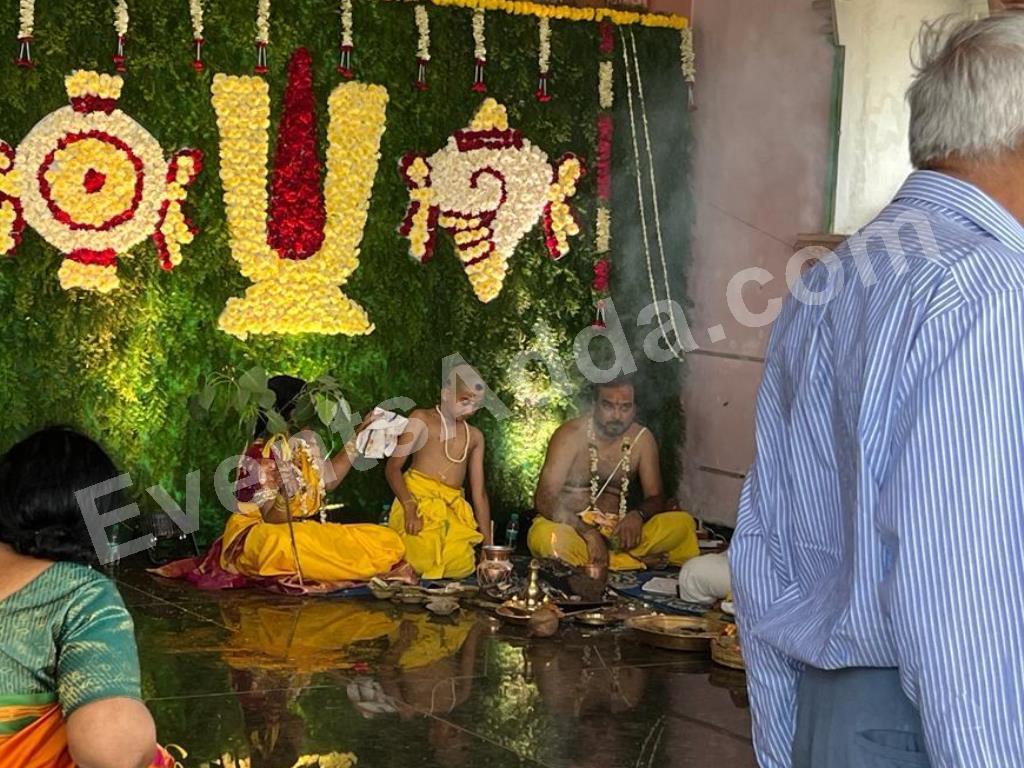 traditional-vaishnav-floral-pooja-backdrop-decoration-4.jpg