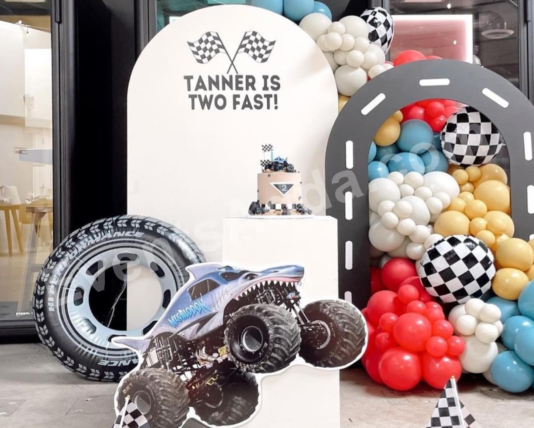 two-fast-race-car-birthday-decoration-3.jpg