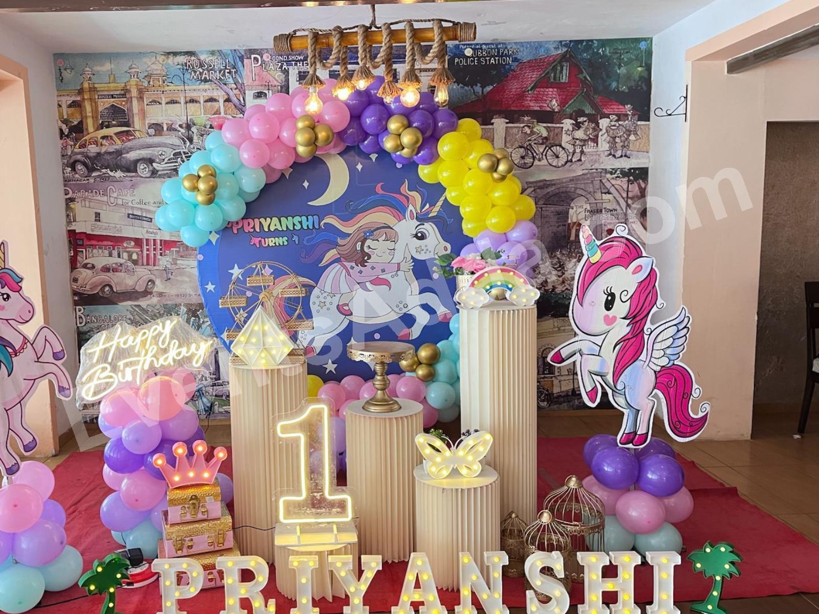 unicorn-themed-first-birthday-decoration-4.jpg