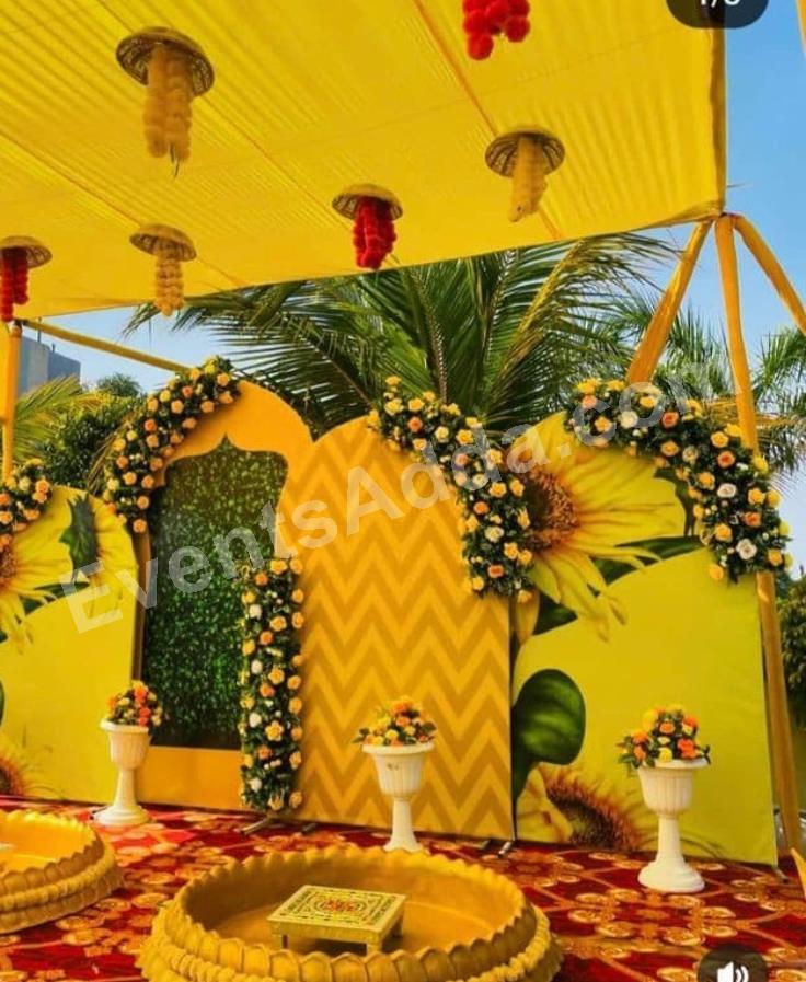 yellow-sunflower-haldi-canopy-decoration-4.jpg