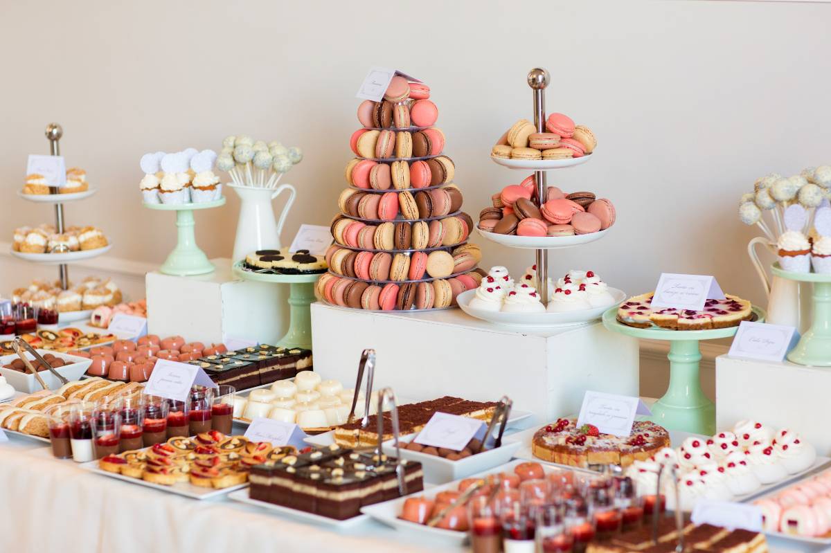 Dessert-Sweet Stalls Rent for birthday wedding corporate events